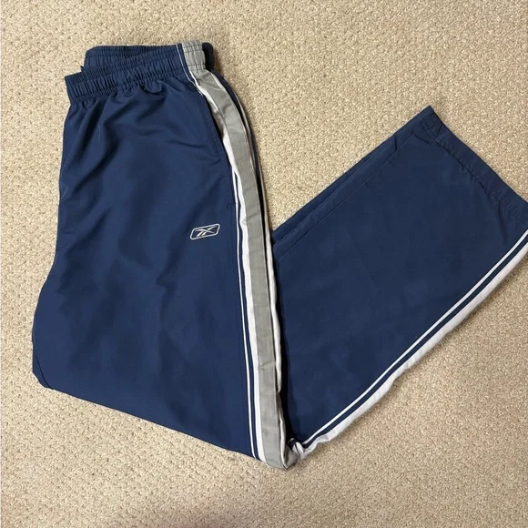 Reebok Vintage Windbreaker Track Pants Y2K Athleisure Navy - Picture 2 of 4